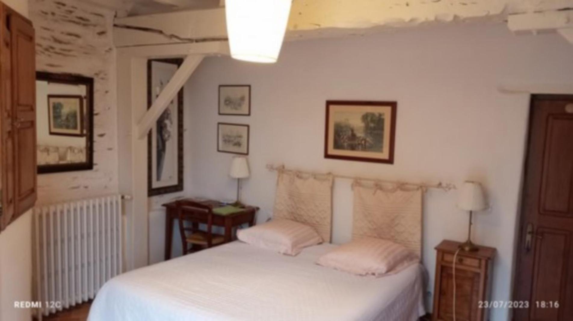 Chambre D'Hotes Saint Jacob Relais De Chasse Du XVIII Siecle Les Fougerêts Εξωτερικό φωτογραφία